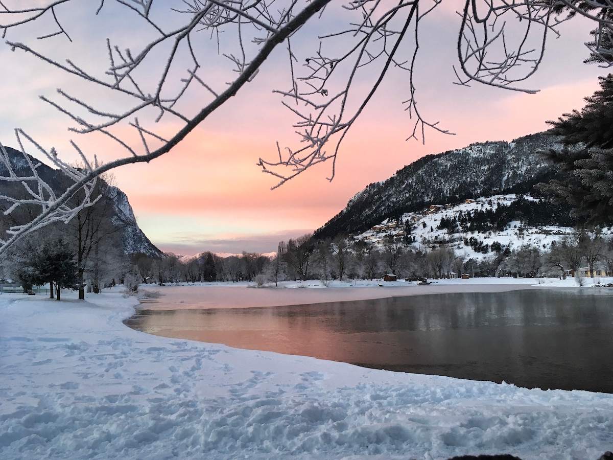 Winter at the lake in Eygliers